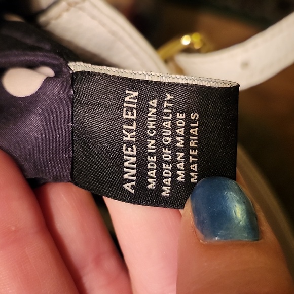 Anne Klein White Purse - Picture 7 of 16